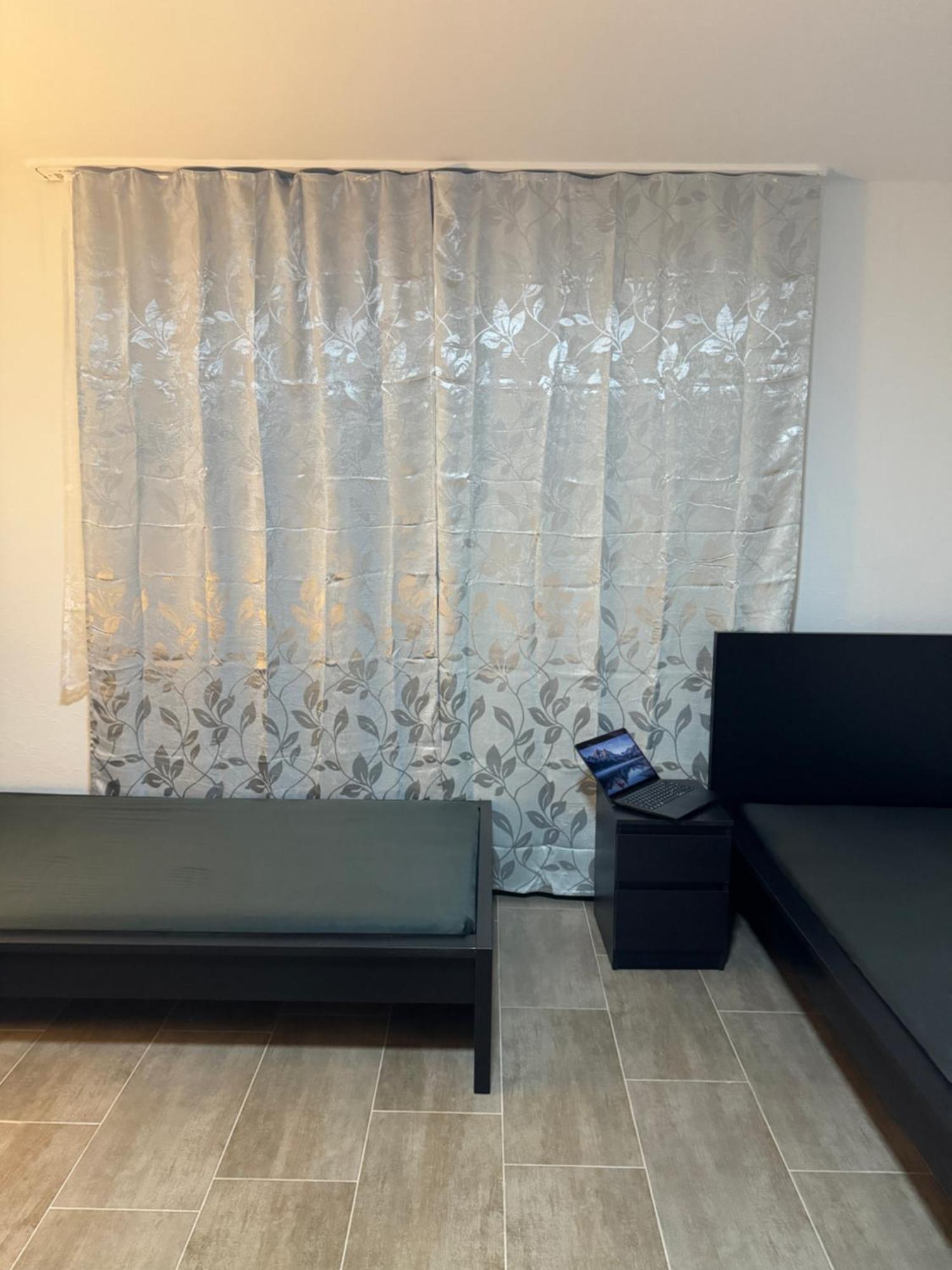 Laras Voll Ausgestattete Gartenwohnung Mit Wlan Und Tv Werne 外观 照片