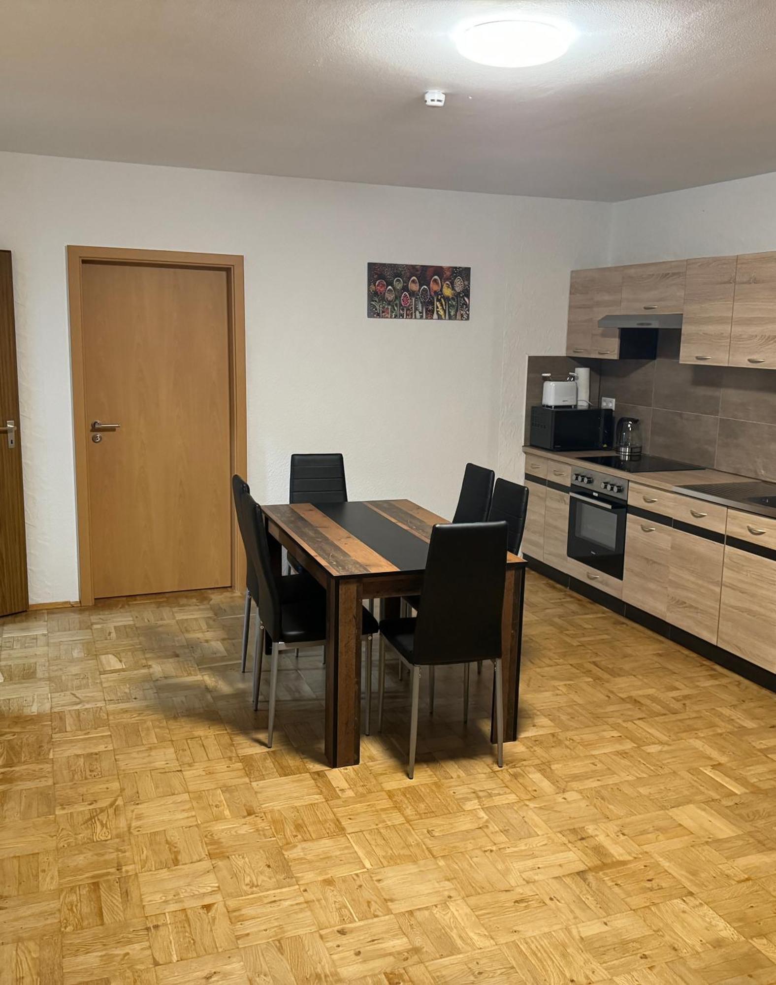 Laras Voll Ausgestattete Gartenwohnung Mit Wlan Und Tv Werne 外观 照片
